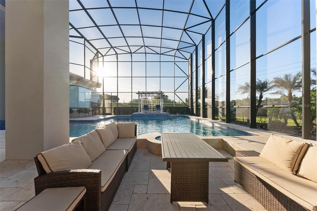 En Venta: $3,290,000 (5 camas, 6 baños, 7058 Pies cuadrados)