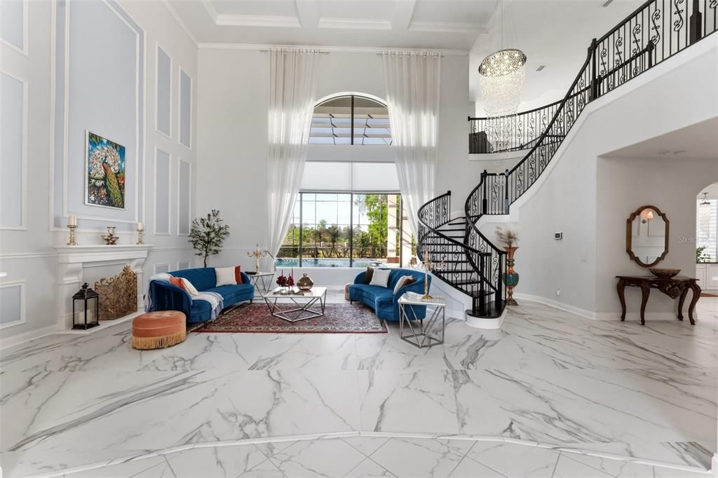 En Venta: $3,290,000 (5 camas, 6 baños, 7058 Pies cuadrados)