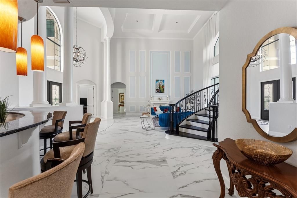 En Venta: $3,290,000 (5 camas, 6 baños, 7058 Pies cuadrados)