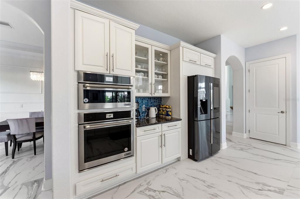 En Venta: $3,290,000 (5 camas, 6 baños, 7058 Pies cuadrados)