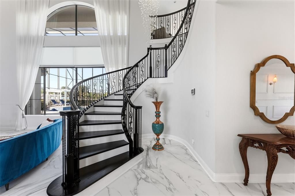 En Venta: $3,290,000 (5 camas, 6 baños, 7058 Pies cuadrados)