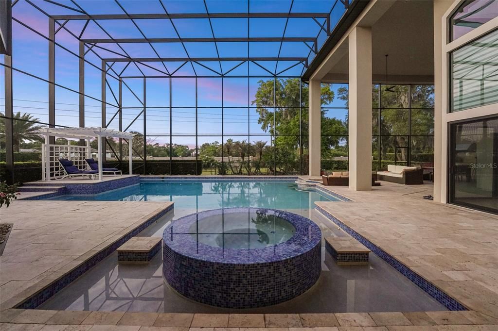 En Venta: $3,290,000 (5 camas, 6 baños, 7058 Pies cuadrados)