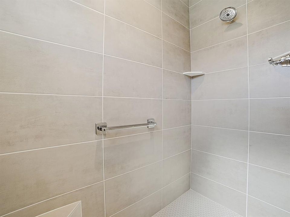 На продажу: $388,000 (3 спален, 2 ванн, 1579 Квадратных фут)