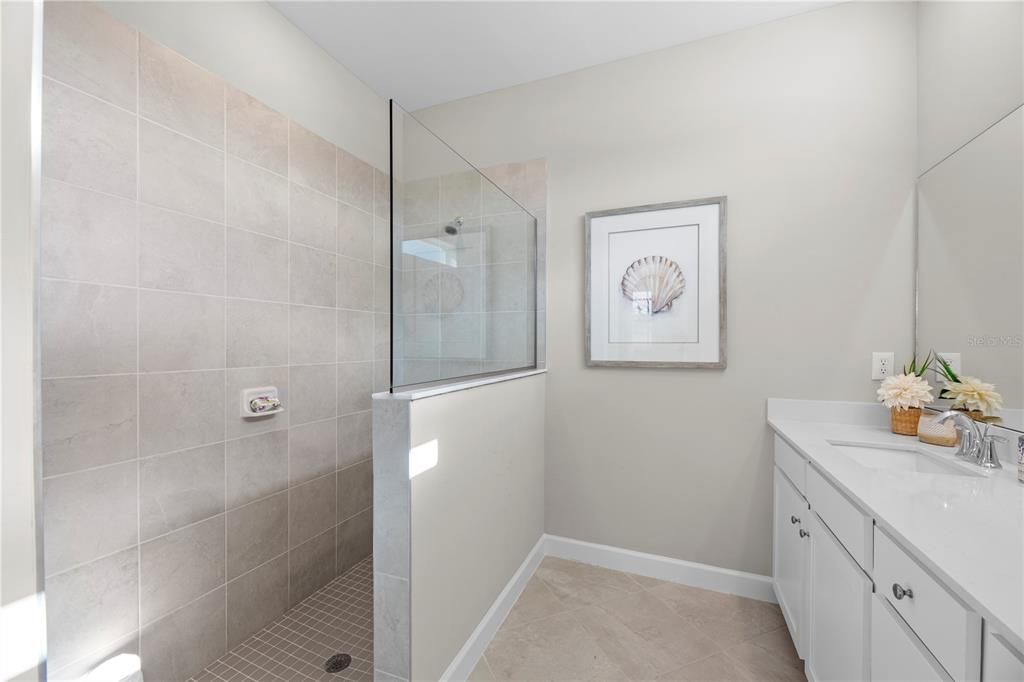 For Sale: $382,947 (4 beds, 3 baths, 2032 Square Feet)