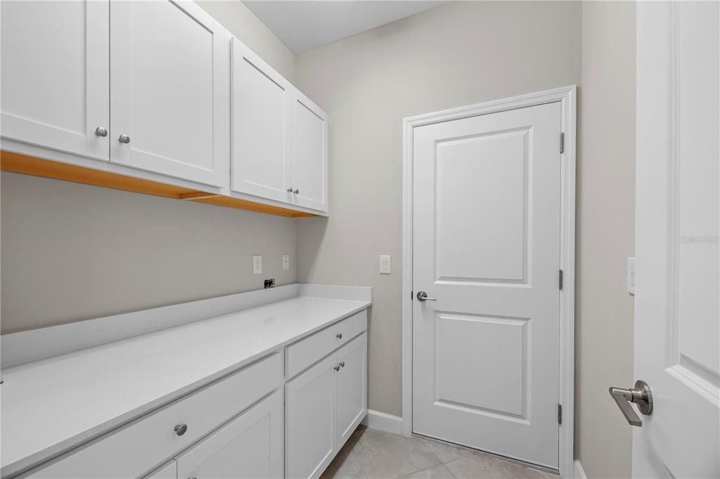 For Sale: $382,947 (4 beds, 3 baths, 2032 Square Feet)