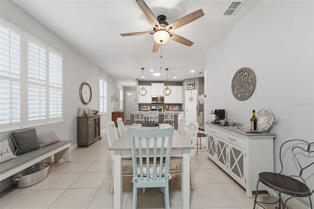 En Venta: $374,900 (3 camas, 2 baños, 1511 Pies cuadrados)