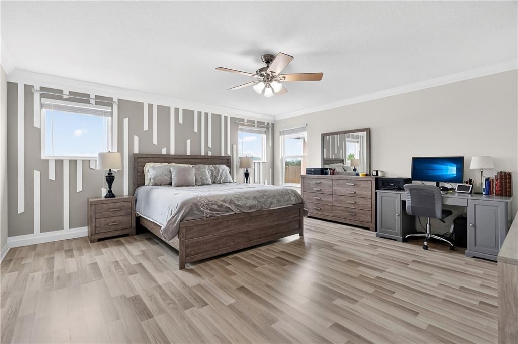 For Sale: $395,000 (4 beds, 2 baths, 2329 Square Feet)