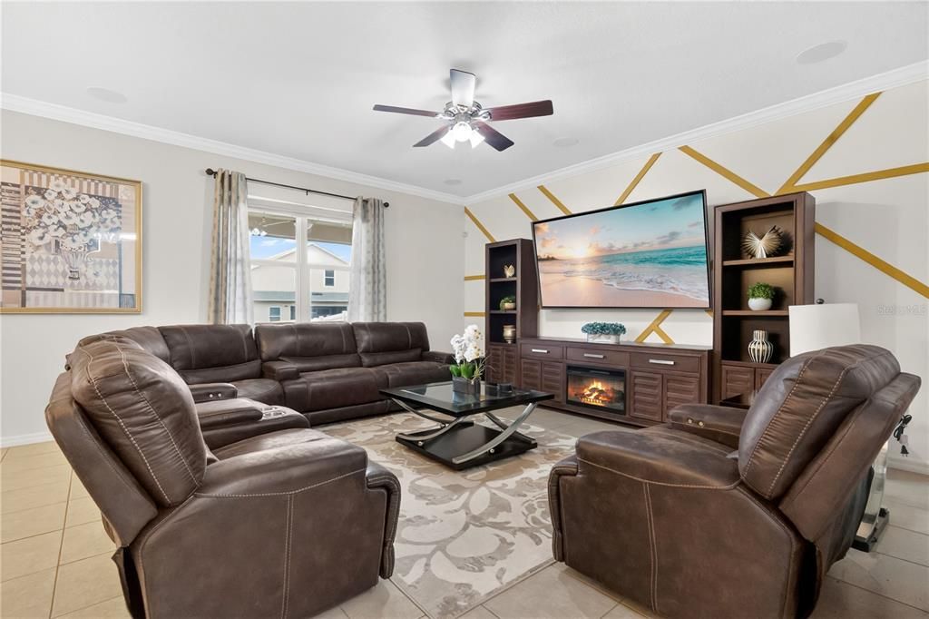 For Sale: $395,000 (4 beds, 2 baths, 2329 Square Feet)