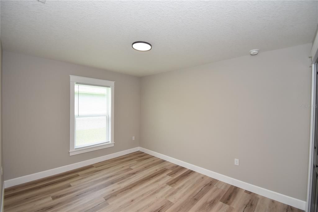 В аренду: $1,950 (3 спален, 2 ванн, 1311 Квадратных фут)