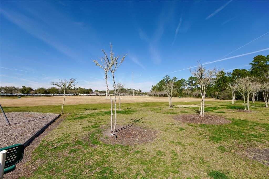 En Venta: $332,500 (4 camas, 3 baños, 1988 Pies cuadrados)