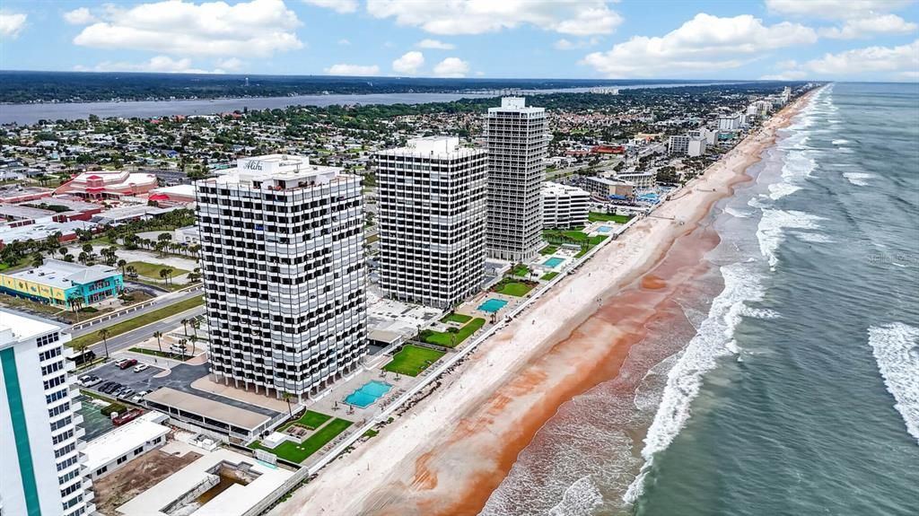 На продажу: $439,000 (2 спален, 2 ванн, 1178 Квадратных фут)