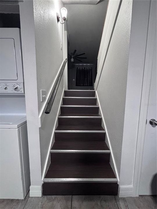 For Sale: $310,000 (2 beds, 1 baths, 1044 Square Feet)