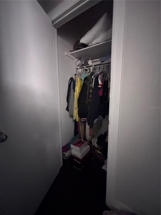 For Sale: $310,000 (2 beds, 1 baths, 1044 Square Feet)