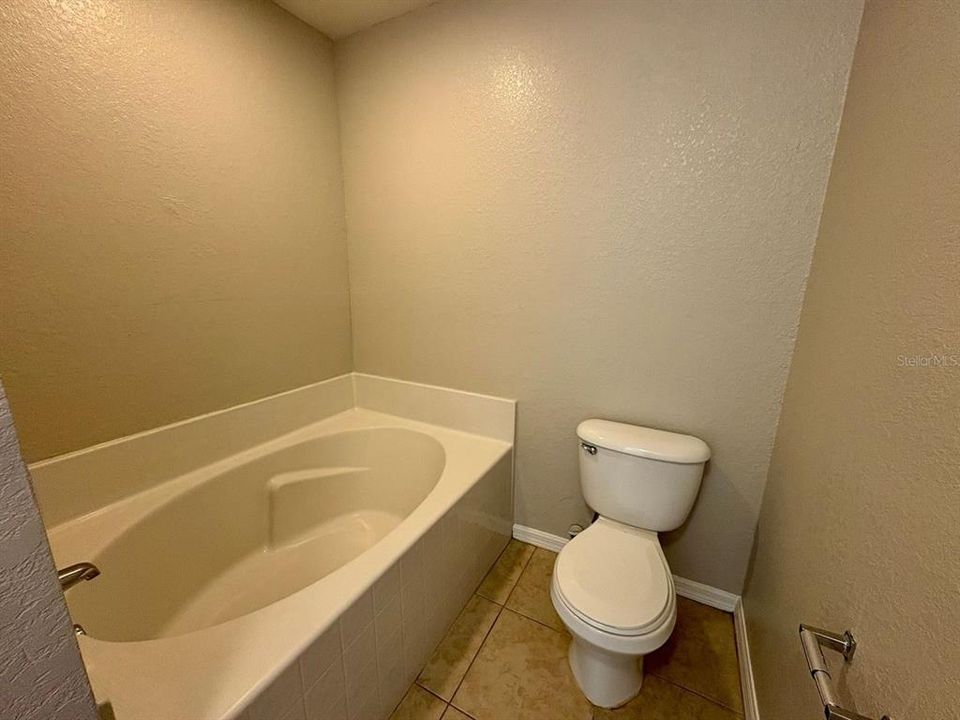 В аренду: $1,725 (3 спален, 2 ванн, 1250 Квадратных фут)