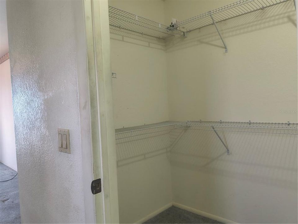 For Sale: $450,000 (3 beds, 2 baths, 1804 Square Feet)