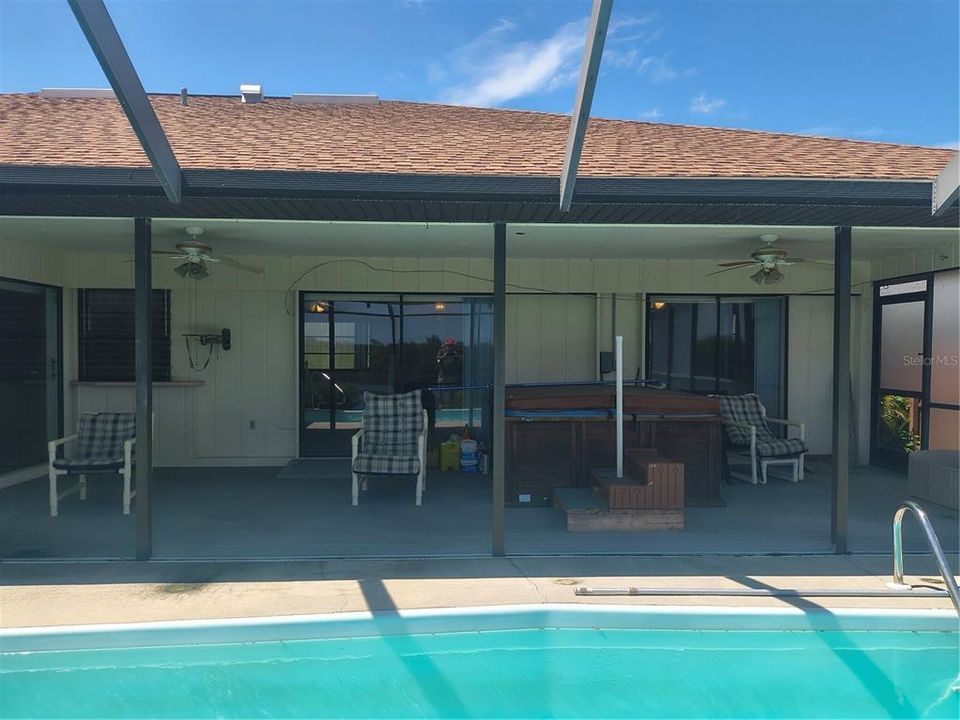 For Sale: $450,000 (3 beds, 2 baths, 1804 Square Feet)