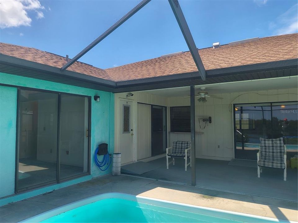 For Sale: $450,000 (3 beds, 2 baths, 1804 Square Feet)