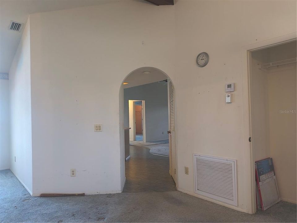 For Sale: $450,000 (3 beds, 2 baths, 1804 Square Feet)