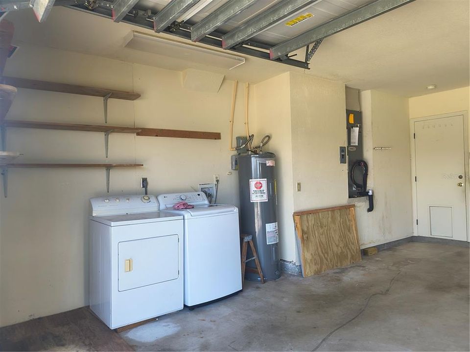 For Sale: $450,000 (3 beds, 2 baths, 1804 Square Feet)