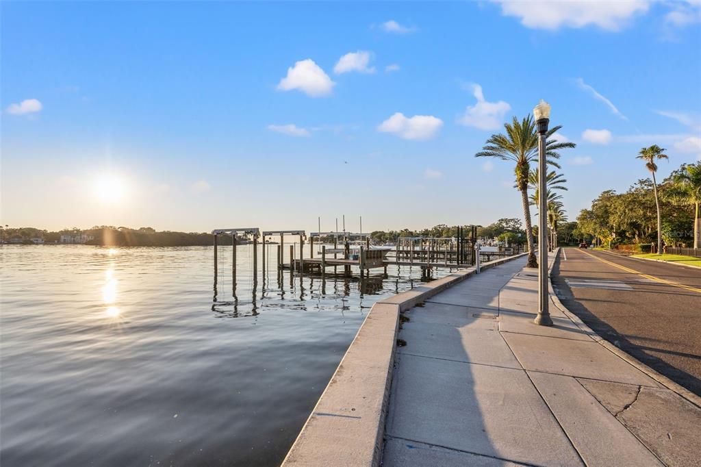 For Rent: $5,500 (3 beds, 2 baths, 1560 Square Feet)