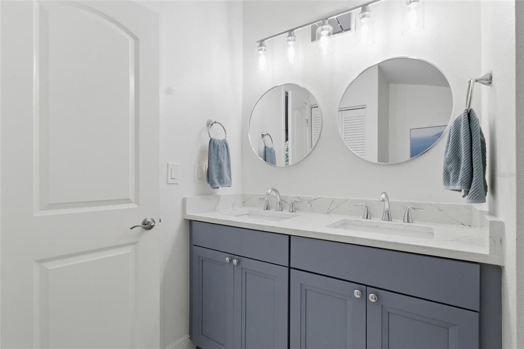 For Rent: $5,500 (3 beds, 2 baths, 1560 Square Feet)