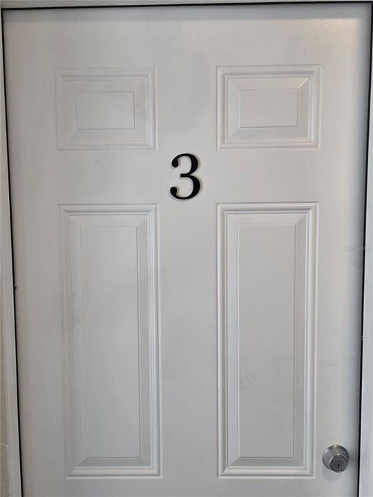 For Rent: $1,250 (1 beds, 1 baths, 610 Square Feet)
