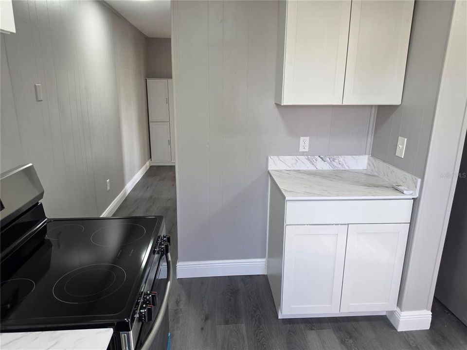 For Rent: $1,250 (1 beds, 1 baths, 610 Square Feet)