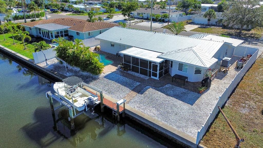 For Sale: $875,000 (2 beds, 2 baths, 1696 Square Feet)