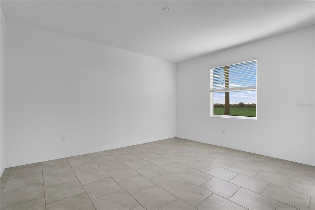 For Sale: $397,597 (3 beds, 3 baths, 2201 Square Feet)