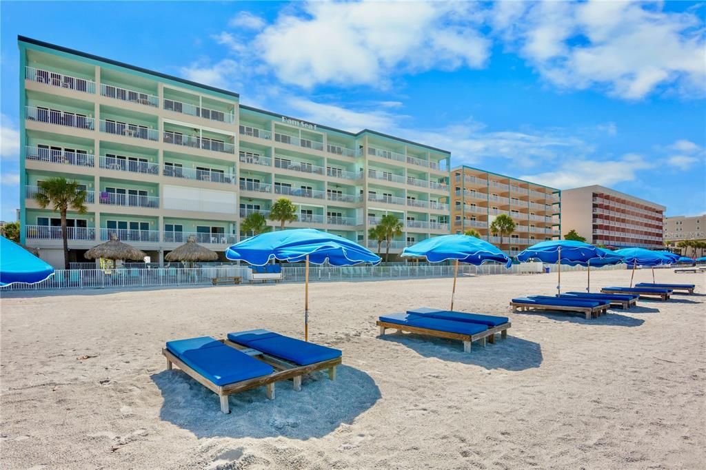 En Venta: $689,000 (1 camas, 1 baños, 895 Pies cuadrados)