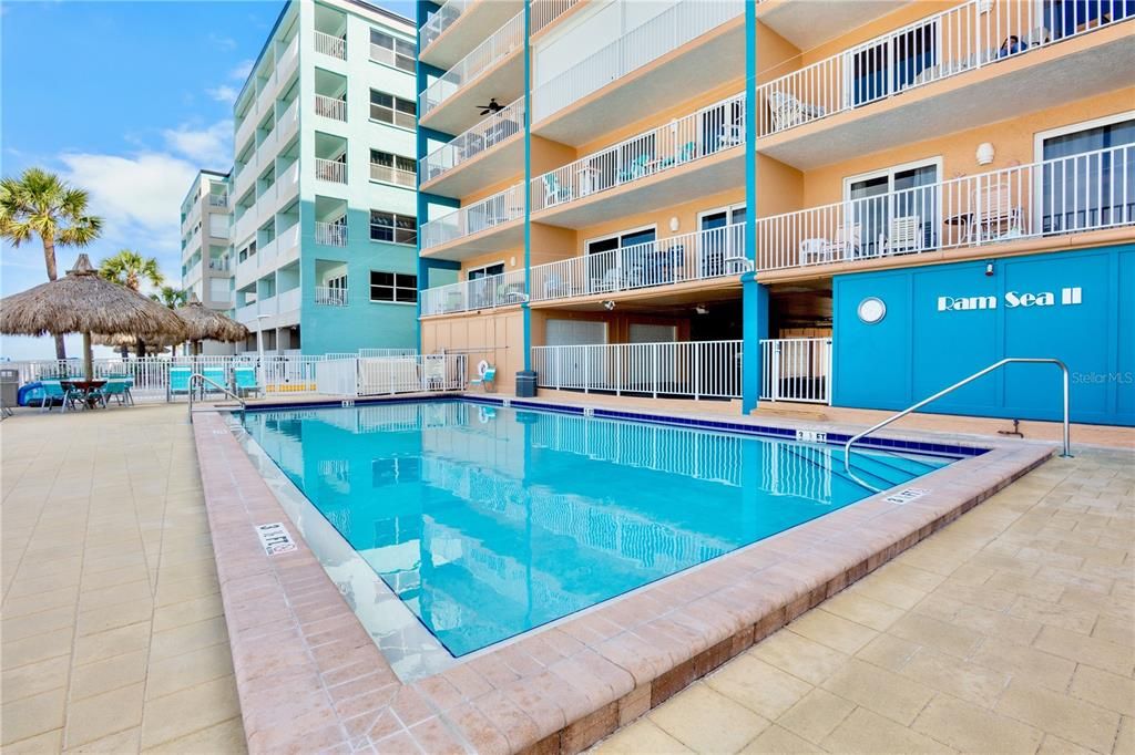 En Venta: $689,000 (1 camas, 1 baños, 895 Pies cuadrados)