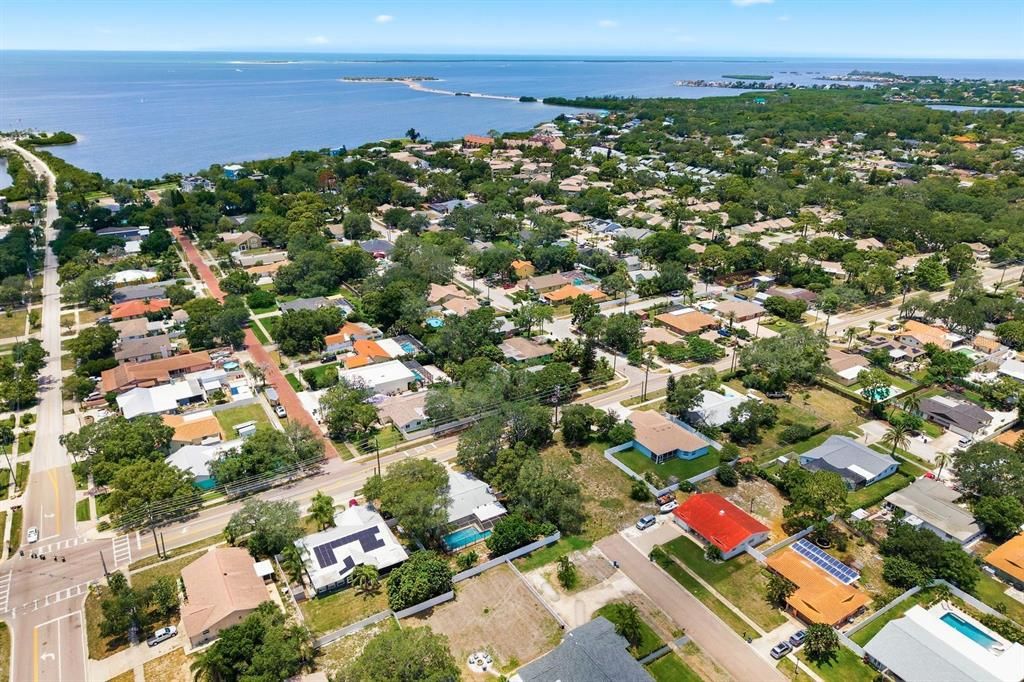 En Venta: $435,000 (3 camas, 2 baños, 1928 Pies cuadrados)