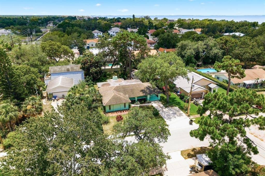 En Venta: $435,000 (3 camas, 2 baños, 1928 Pies cuadrados)