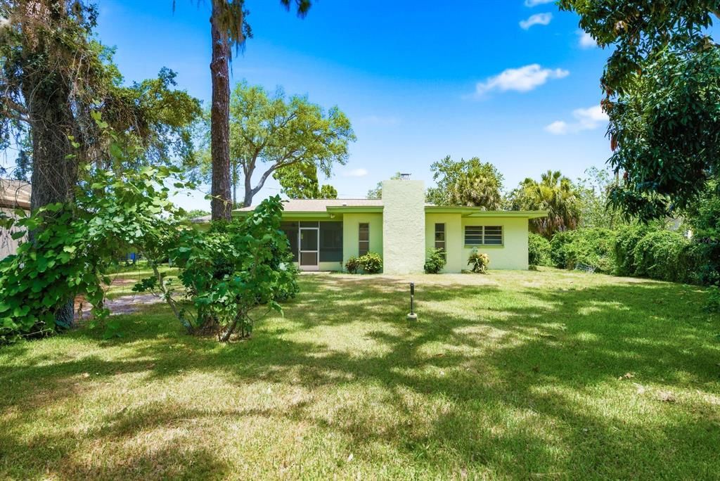 En Venta: $435,000 (3 camas, 2 baños, 1928 Pies cuadrados)