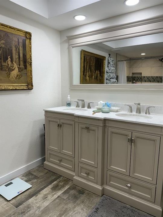 На продажу: $245,000 (2 спален, 2 ванн, 1288 Квадратных фут)