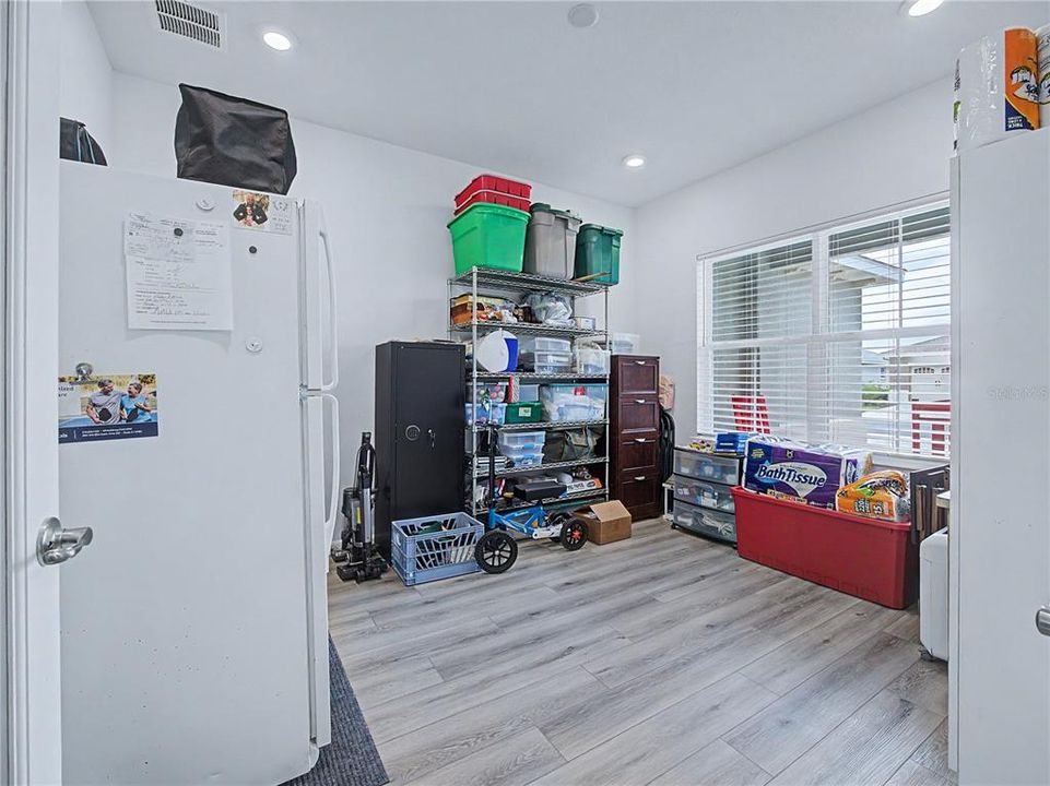 For Sale: $399,000 (2 beds, 2 baths, 1703 Square Feet)