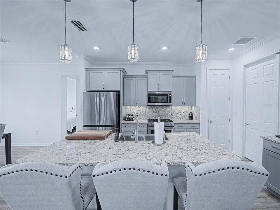 For Sale: $399,000 (2 beds, 2 baths, 1703 Square Feet)