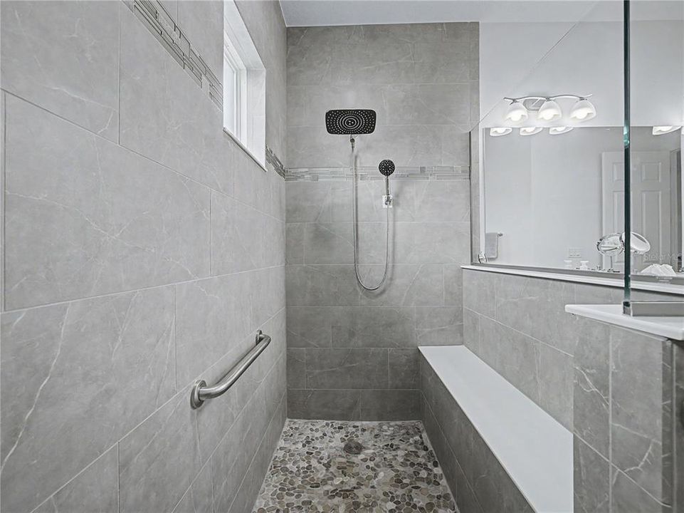 For Sale: $399,000 (2 beds, 2 baths, 1703 Square Feet)