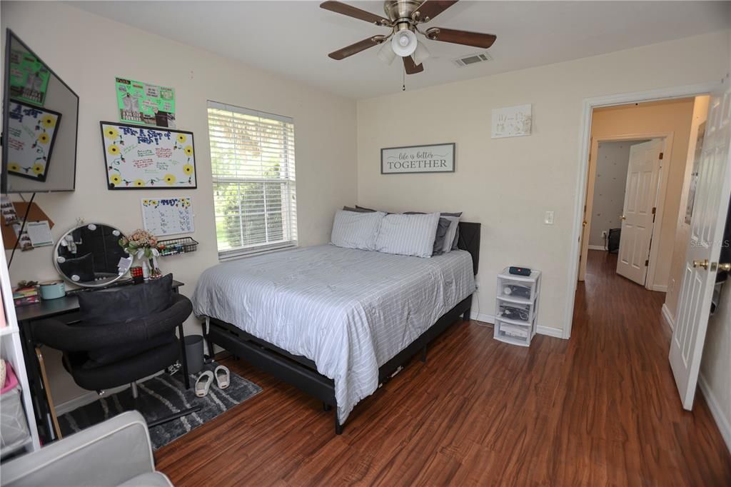 For Sale: $270,000 (3 beds, 2 baths, 1304 Square Feet)
