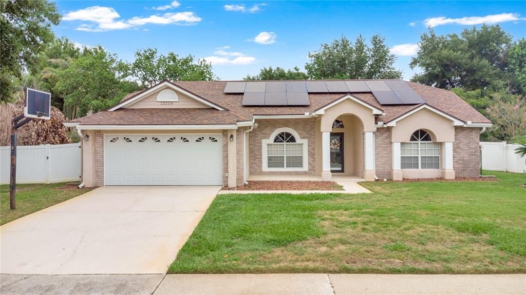 For Sale: $445,000 (4 beds, 2 baths, 1893 Square Feet)