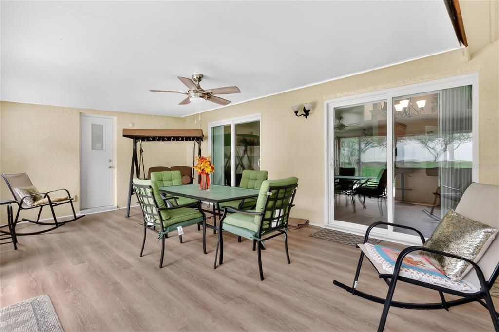 For Sale: $445,000 (4 beds, 2 baths, 1893 Square Feet)