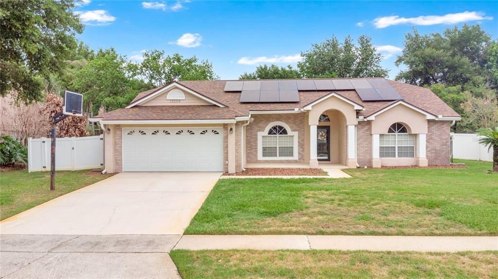 For Sale: $445,000 (4 beds, 2 baths, 1893 Square Feet)