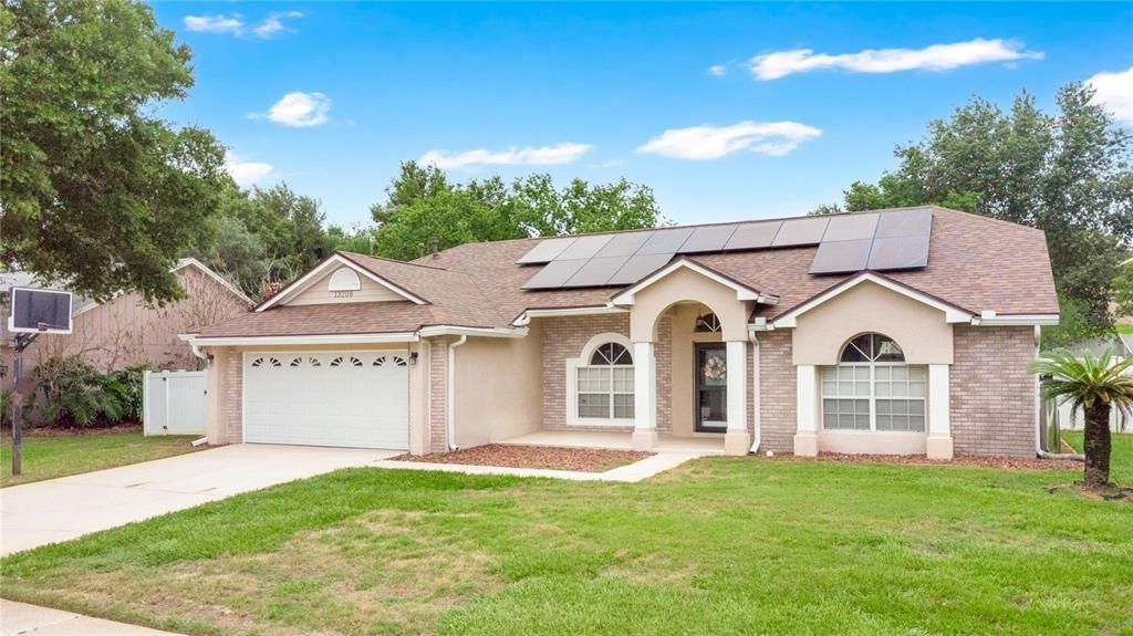 For Sale: $445,000 (4 beds, 2 baths, 1893 Square Feet)