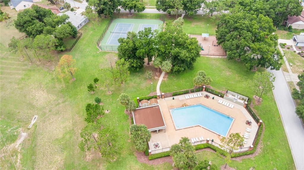 For Sale: $445,000 (4 beds, 2 baths, 1893 Square Feet)