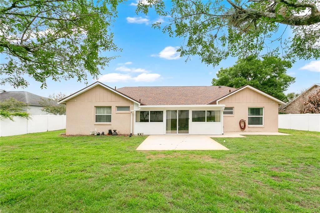 For Sale: $445,000 (4 beds, 2 baths, 1893 Square Feet)