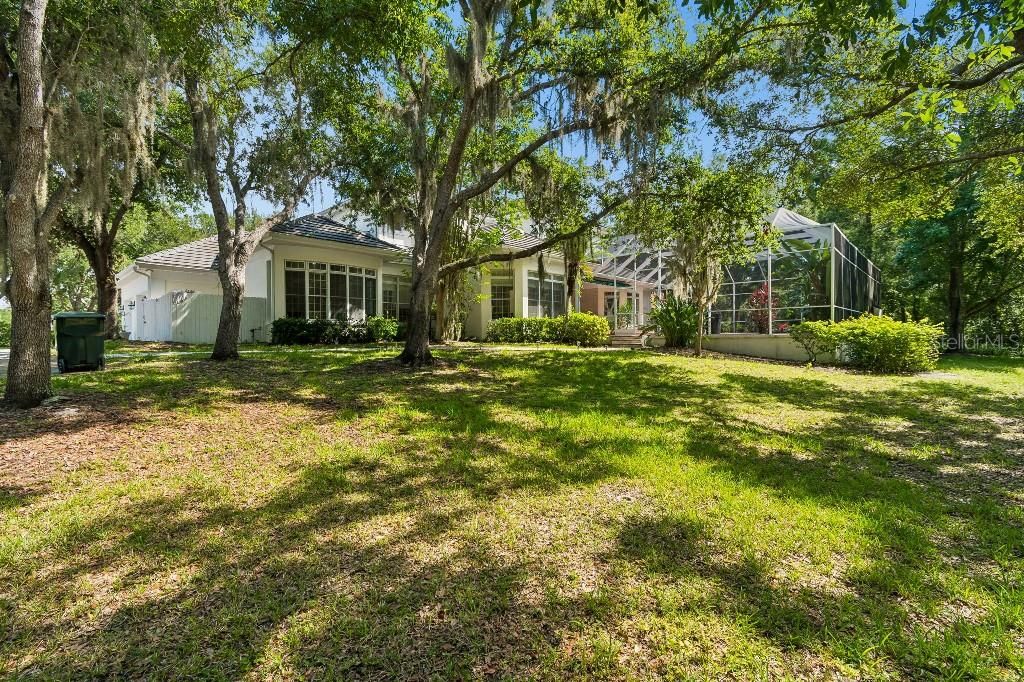 Activo con contrato: $1,975,000 (5 camas, 4 baños, 5060 Pies cuadrados)