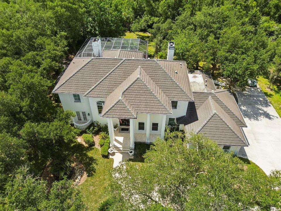 Activo con contrato: $1,975,000 (5 camas, 4 baños, 5060 Pies cuadrados)