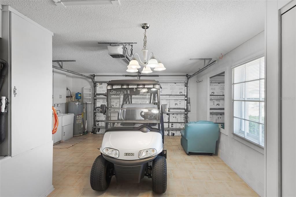 For Sale: $350,000 (2 beds, 2 baths, 1136 Square Feet)