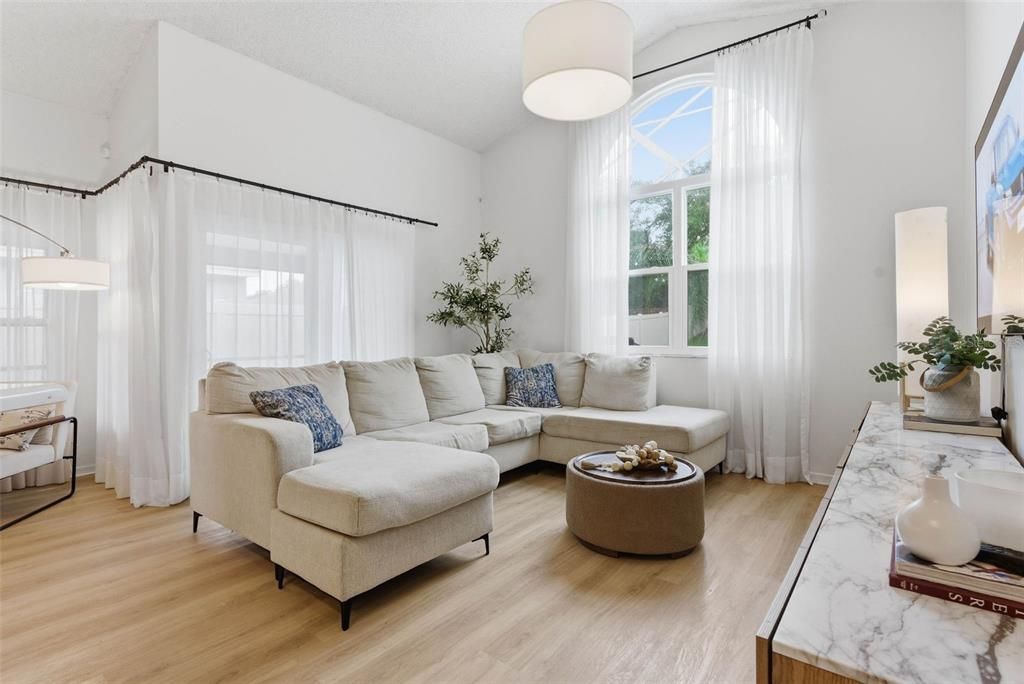 En Venta: $525,000 (3 camas, 2 baños, 1712 Pies cuadrados)