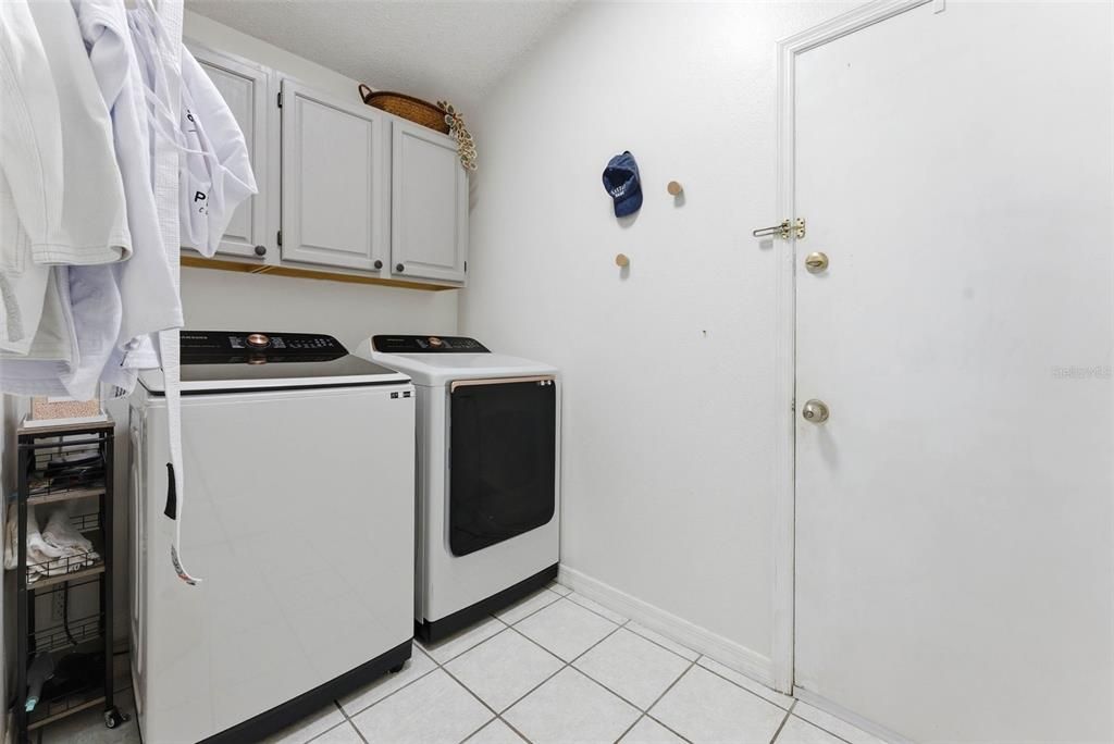 En Venta: $525,000 (3 camas, 2 baños, 1712 Pies cuadrados)